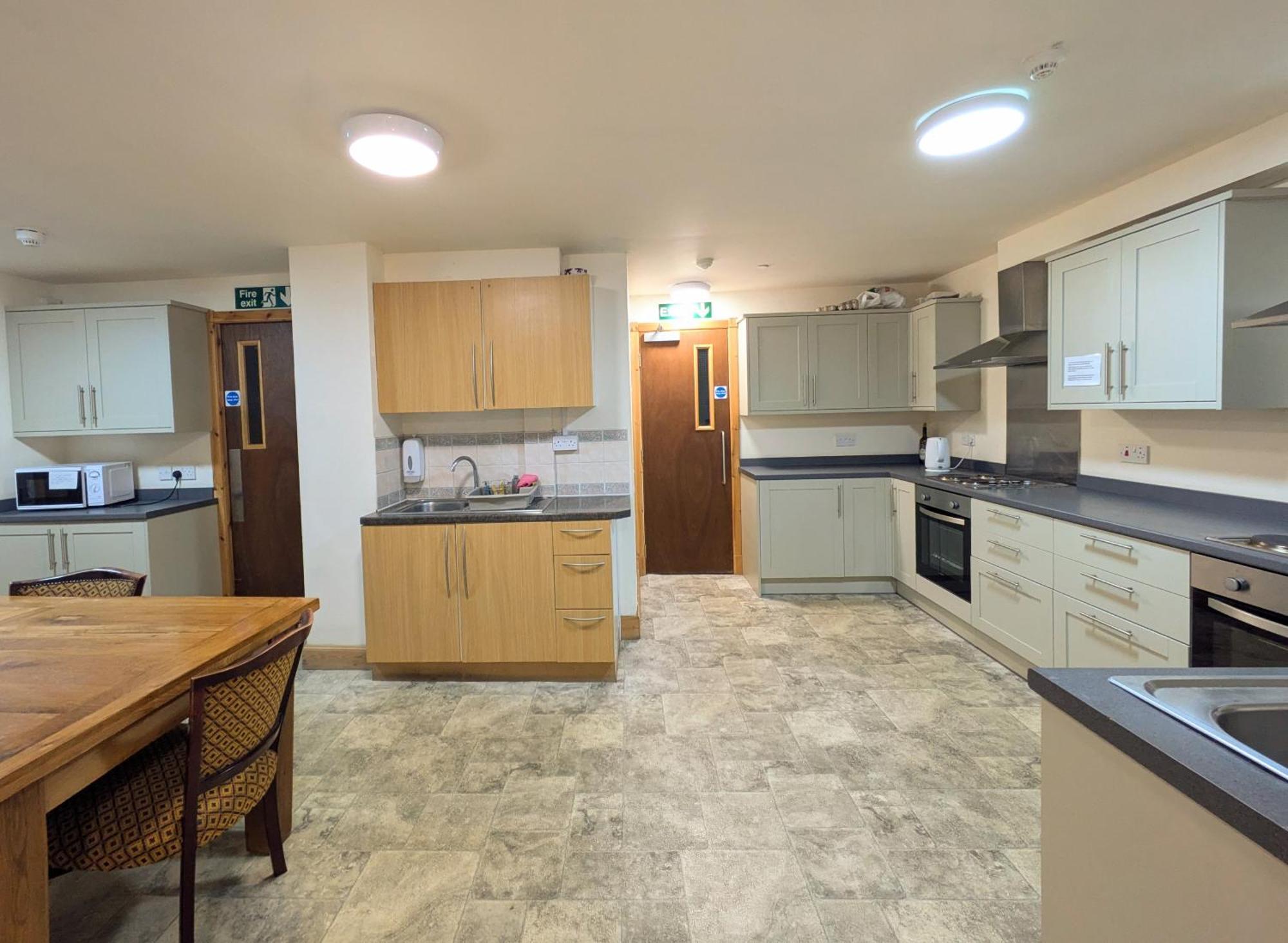 Hollybank - Ensuite Room & Use Of Large Shared Kitchen دومفريس المظهر الخارجي الصورة