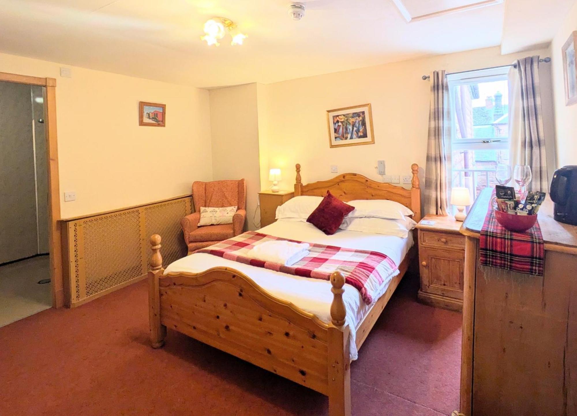 Hollybank - Ensuite Room & Use Of Large Shared Kitchen دومفريس المظهر الخارجي الصورة